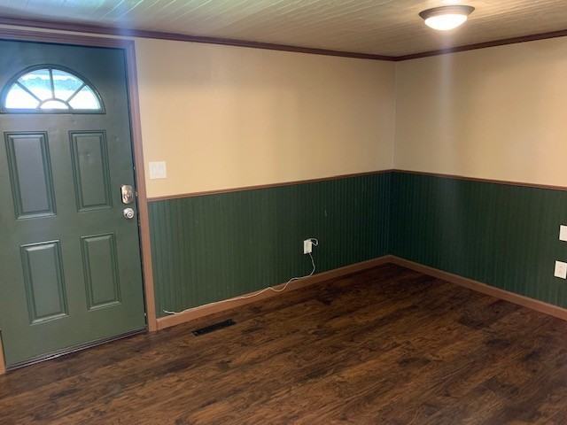 1016 E 11th St - Photo 3 of 21