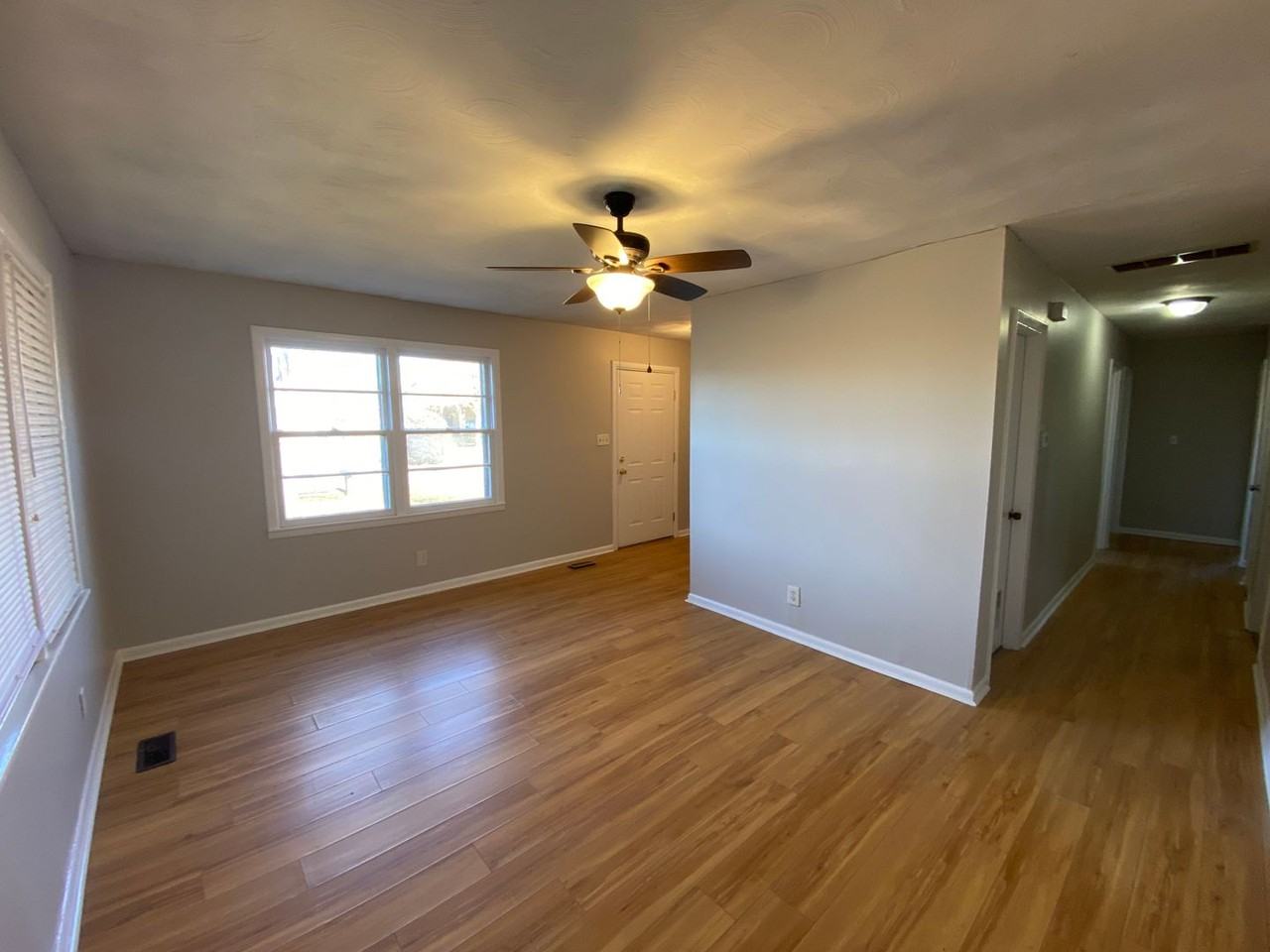 624 Bruce St - Photo 5 of 12