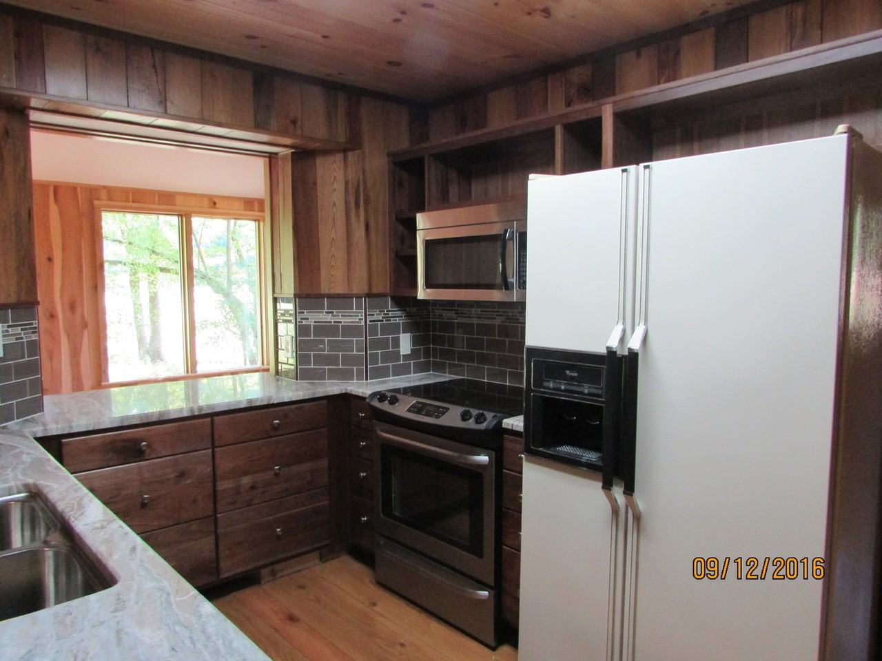 416 Bullington Rd Sw - Photo 3 of 24