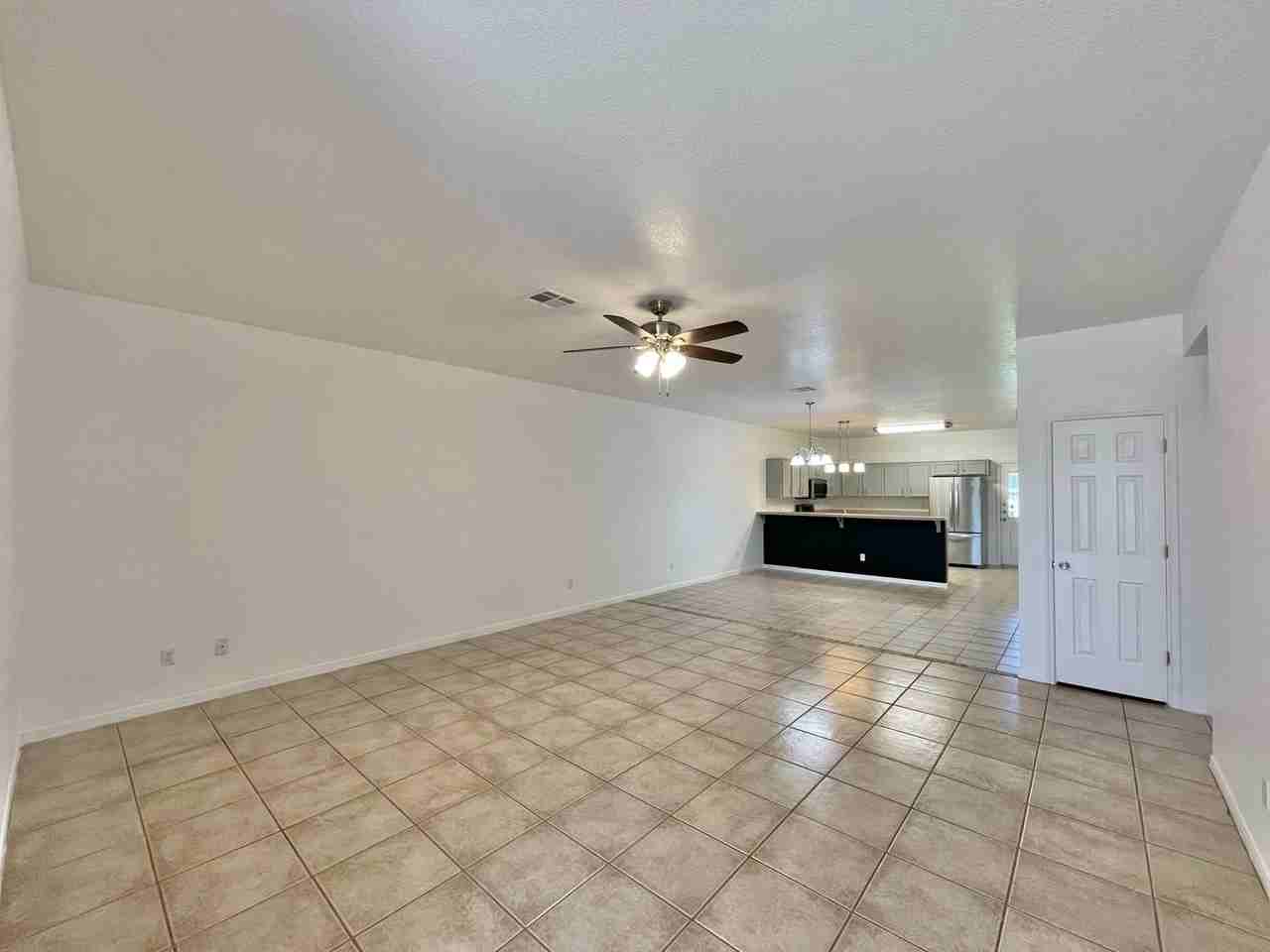 2703B Edgefield St - Photo 2 of 25