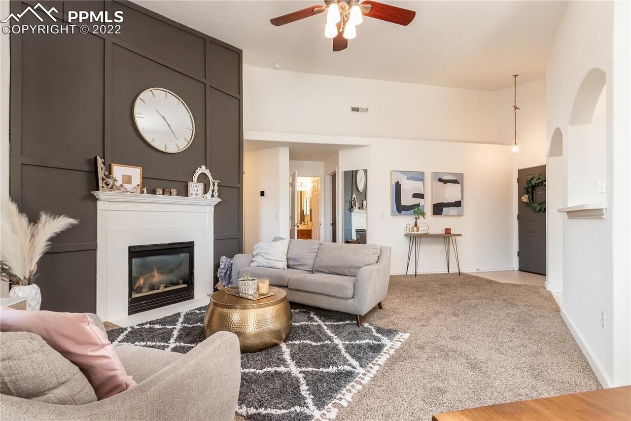 3815 Riviera Grv #204 - Photo 6 of 15