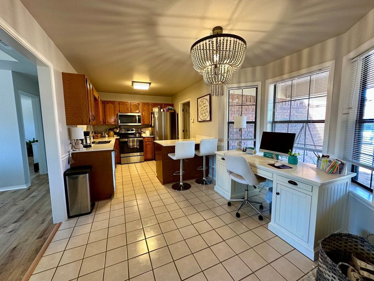 2106 S Ithaca Ave - Photo 2 of 10