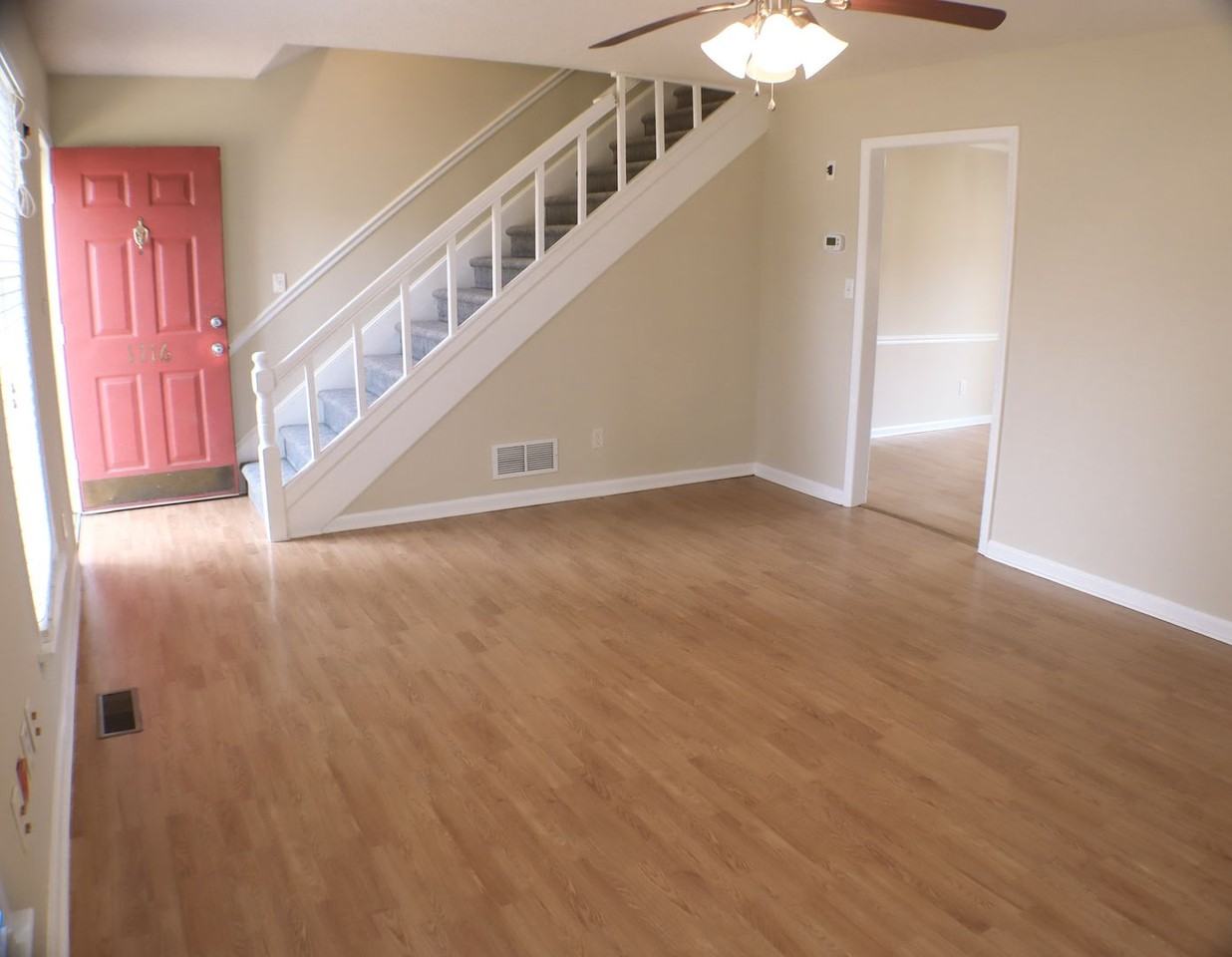 1116 Barnes St - Photo 7 of 46