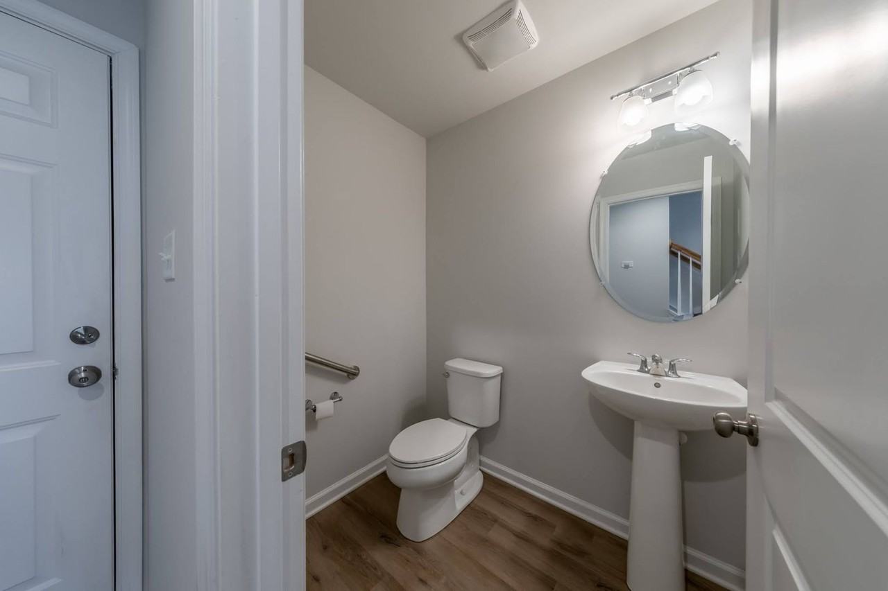 402 Bulkhead Pl - Photo 4 of 15