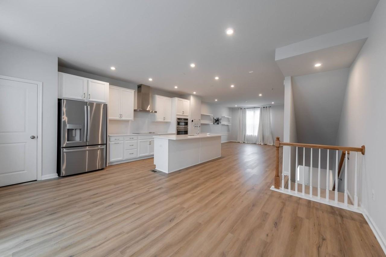 402 Bulkhead Pl - Photo 5 of 15