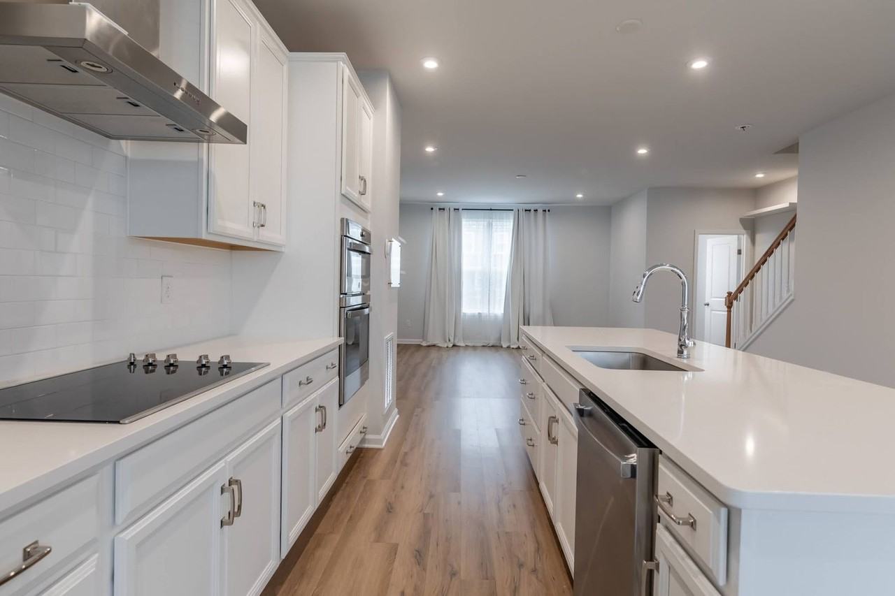 402 Bulkhead Pl - Photo 6 of 15