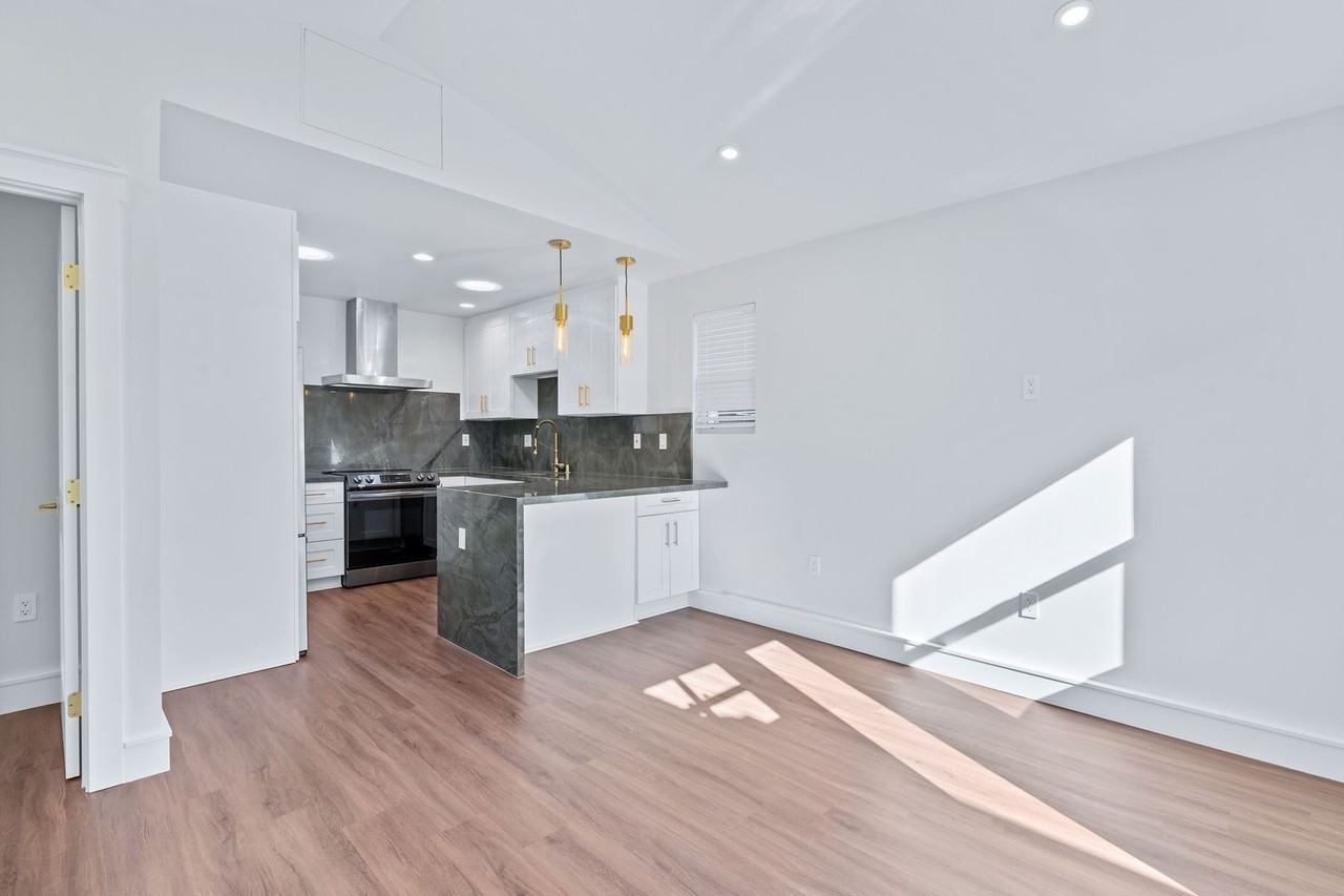 1170 Legion Ave #A - Photo 4 of 19