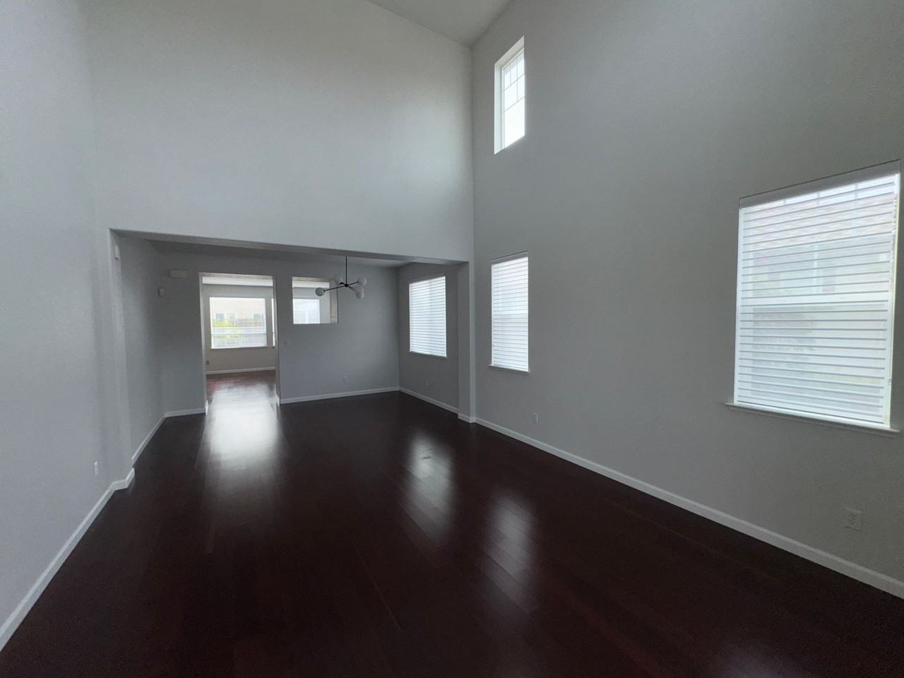 7916 Splendid Way - Photo 5 of 25