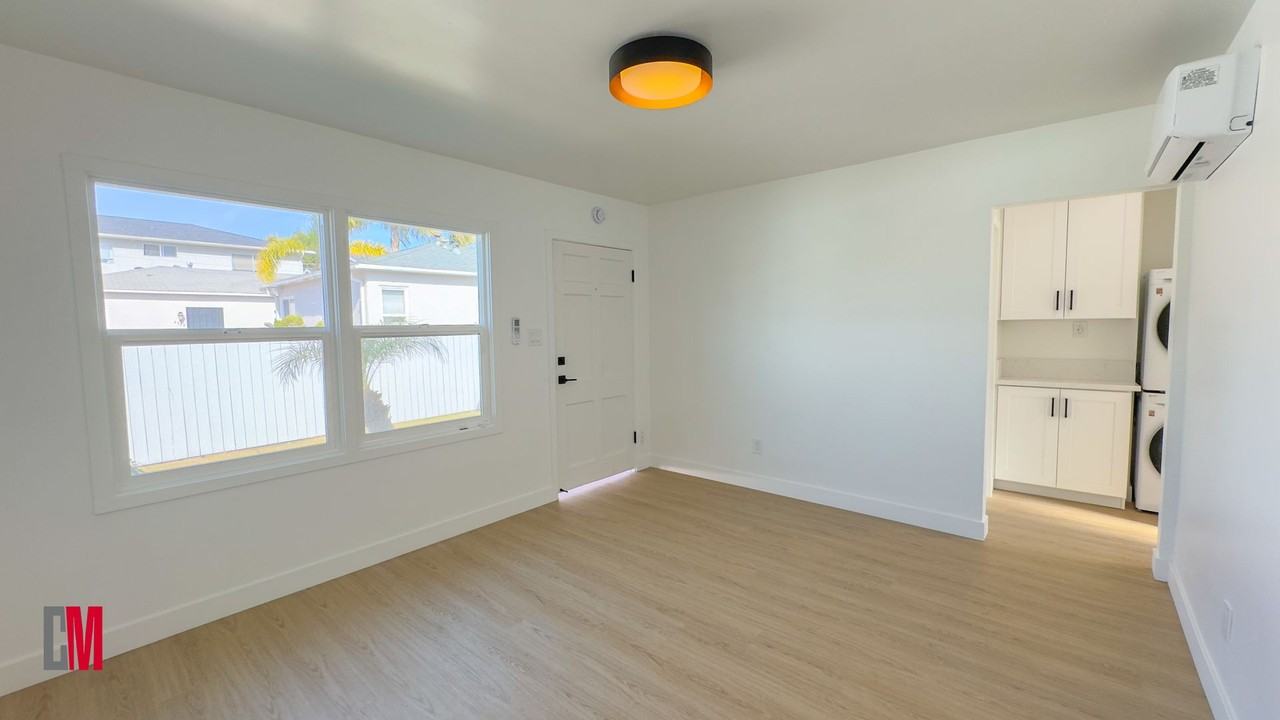 4517 Cleveland Ave - Photo 3 of 16