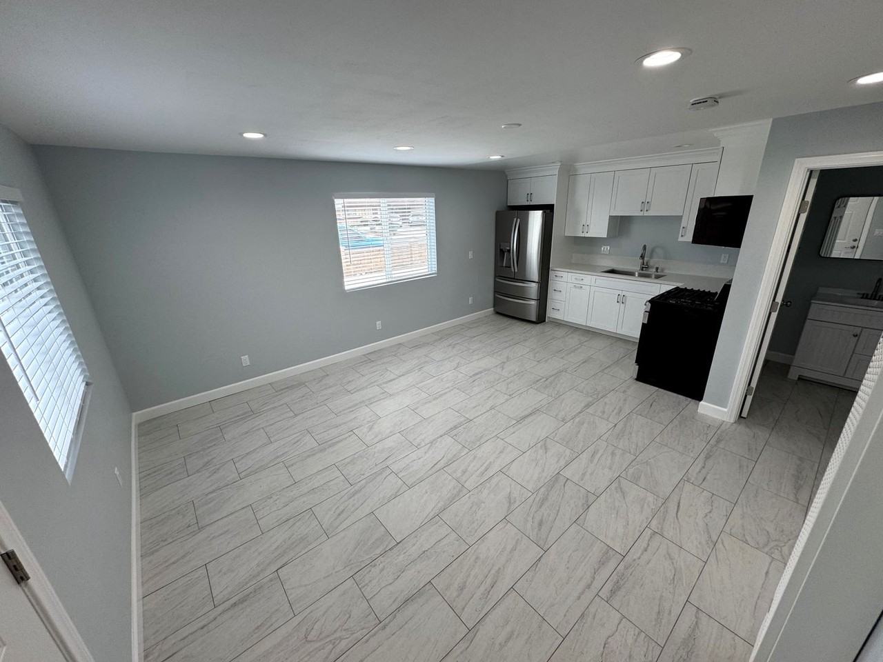 2141 Mono St #2 - Photo 2 of 18