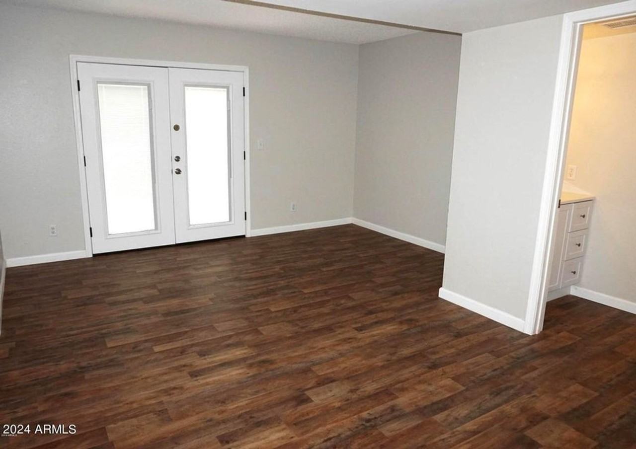 12245 N 21st Ave #1 - Photo 4 of 14