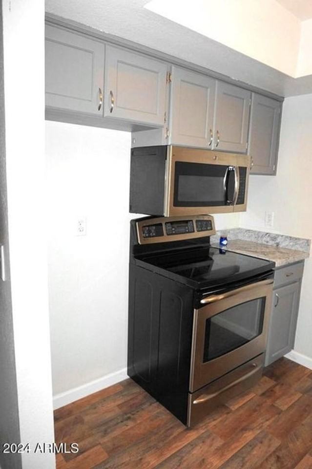 12245 N 21st Ave #1 - Photo 5 of 14