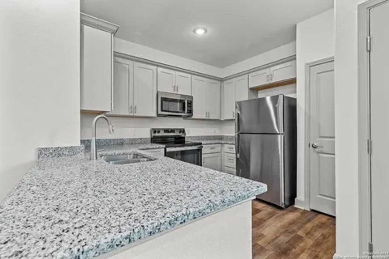 7625 Briarwood Pass - Photo 2 of 20