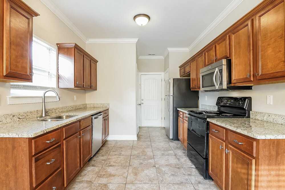 626 Waterford Ln - Photo 7 of 16