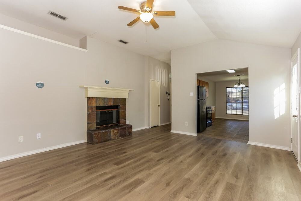 6375 Riverwater Trl - Photo 4 of 16