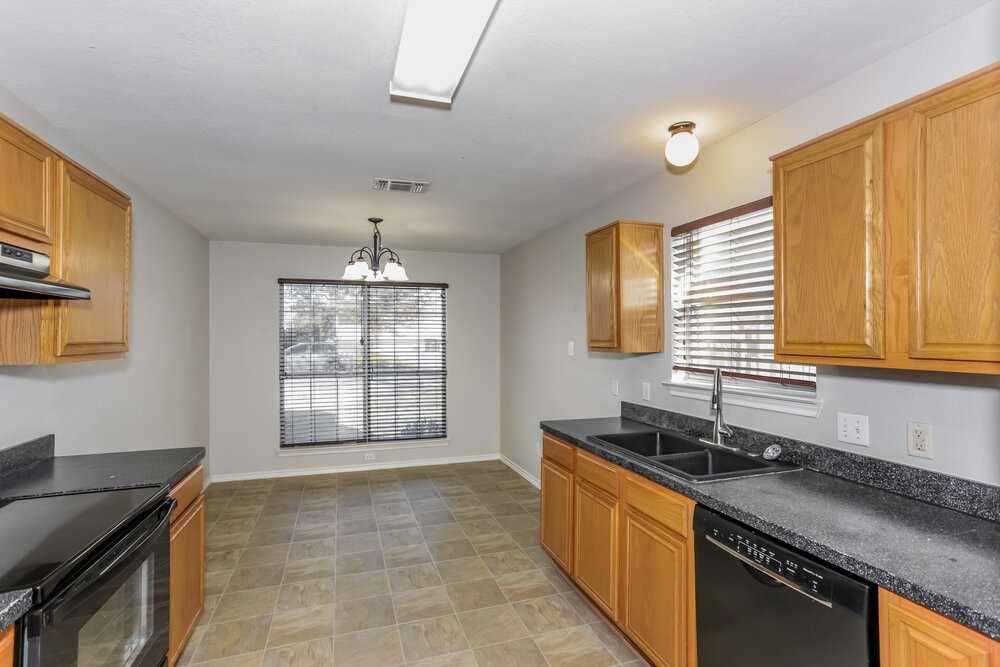 6375 Riverwater Trl - Photo 7 of 16