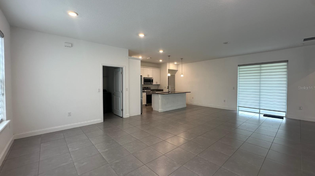 2399 Missouri Ave - Photo 4 of 21