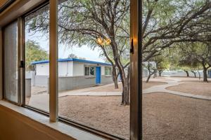 featured image of 3035 N Los Altos Ave