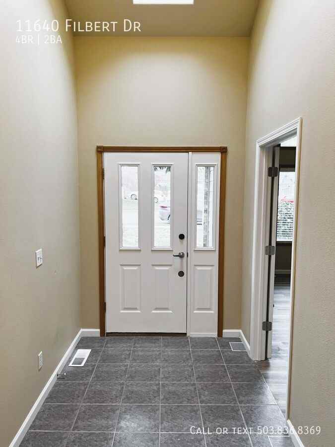 11640 Filbert Dr - Photo 3 of 50