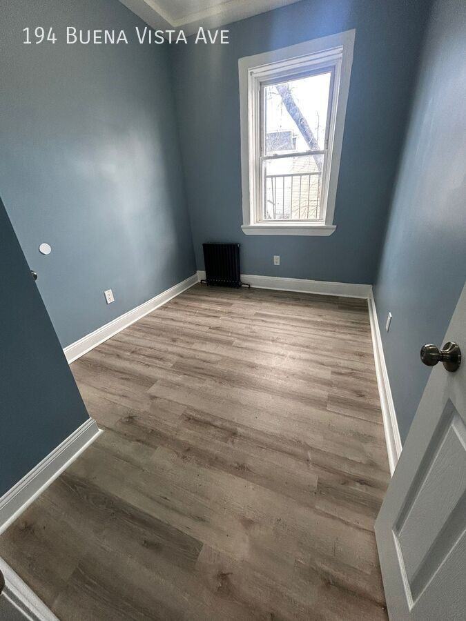 194 Buena Vista Ave - Photo 3 of 5