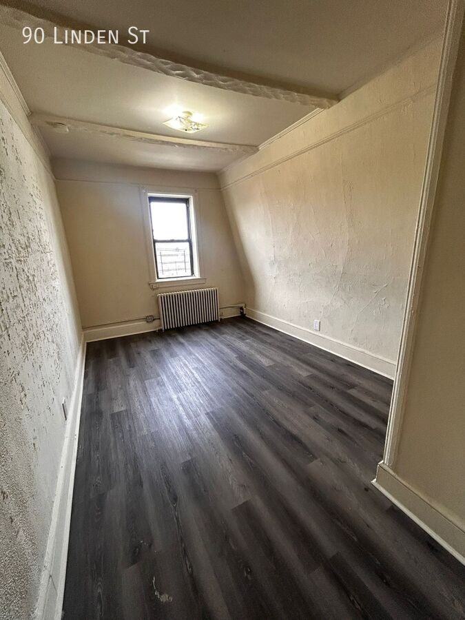 90 Linden St - Photo 2 of 6