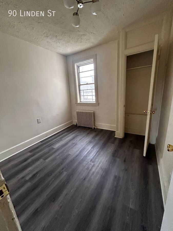 90 Linden St - Photo 3 of 6