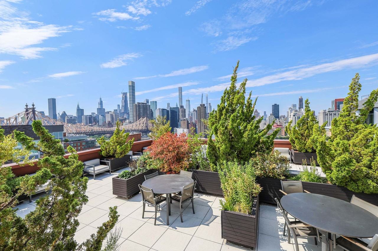 Riverwalk Point - Photo 5 of 50