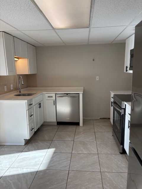 376 Portland St #A - Photo 3 of 33