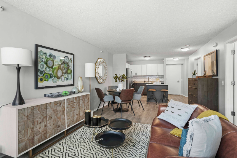 179 N Jefferson St - Photo 2 of 14