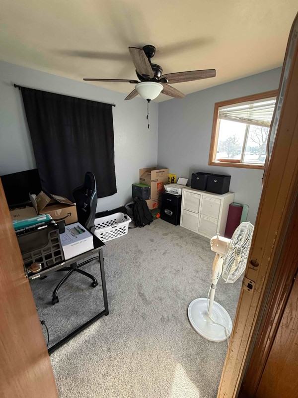 5728 52nd Ave - Photo 3 of 8