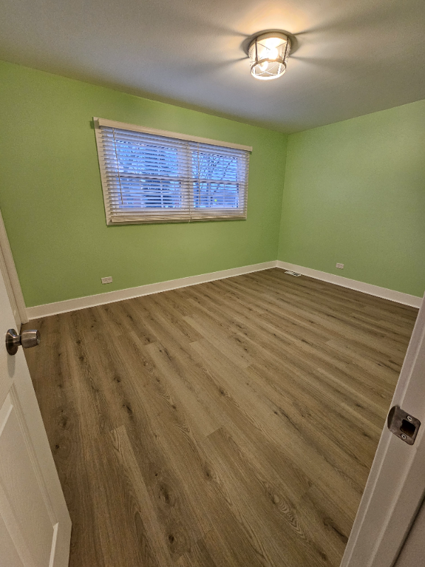 211 Washington Sq #A - Photo 7 of 8