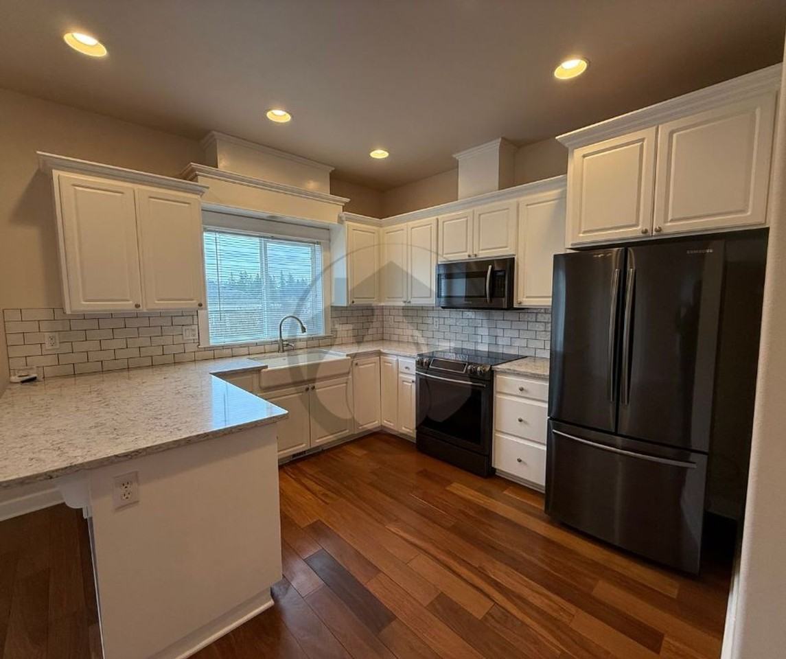 2475 Stoneway Ct Nw - Photo 2 of 13