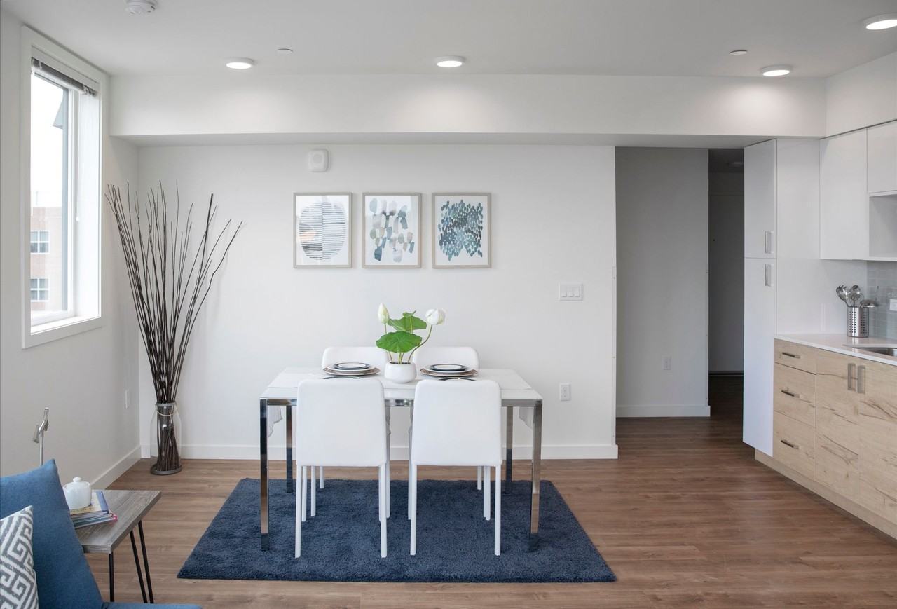 Franklin Station Apartments - Photo 7 of 8