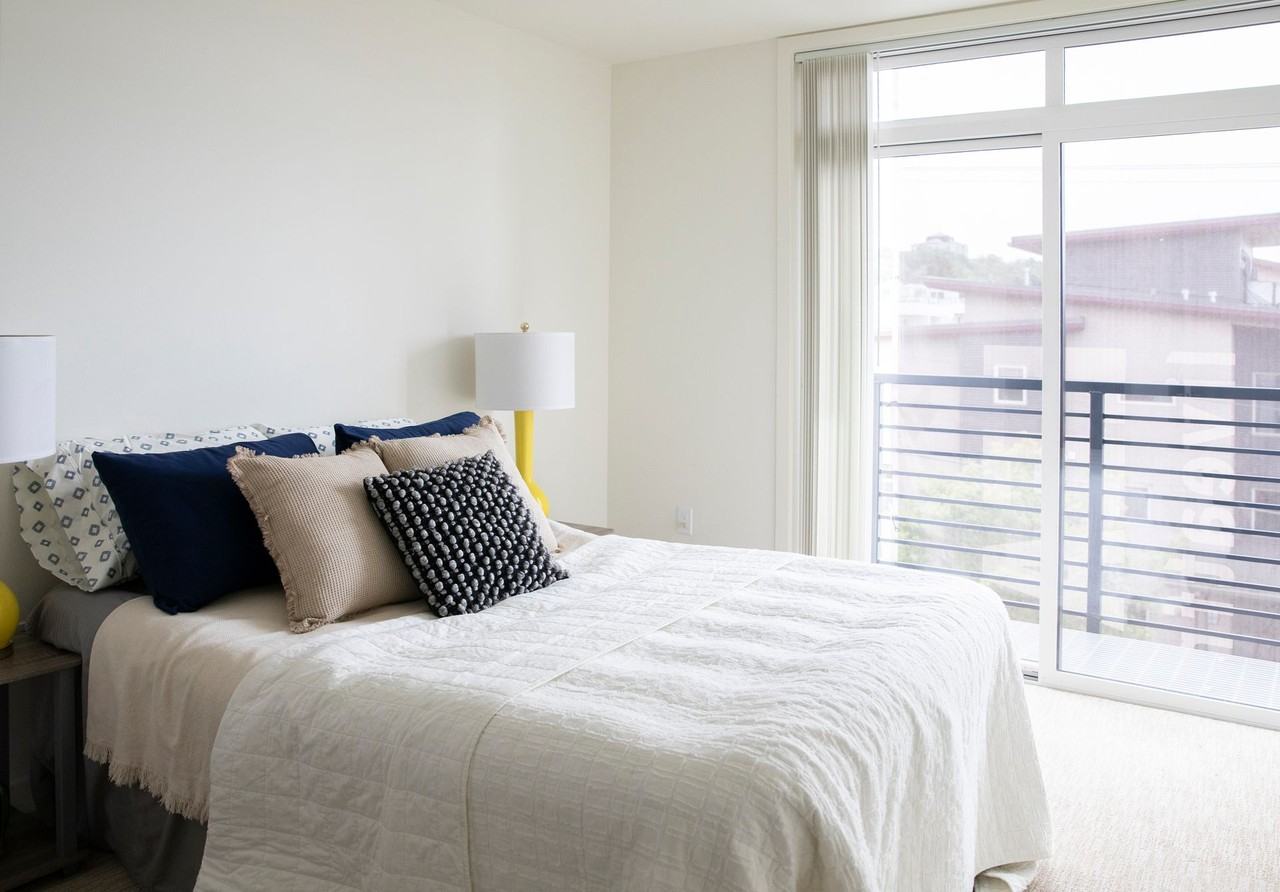 Franklin Station Apartments - Photo 7 of 11