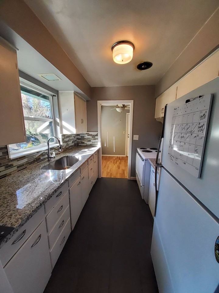 7746 Sw 5th Ave - Photo 4 of 23