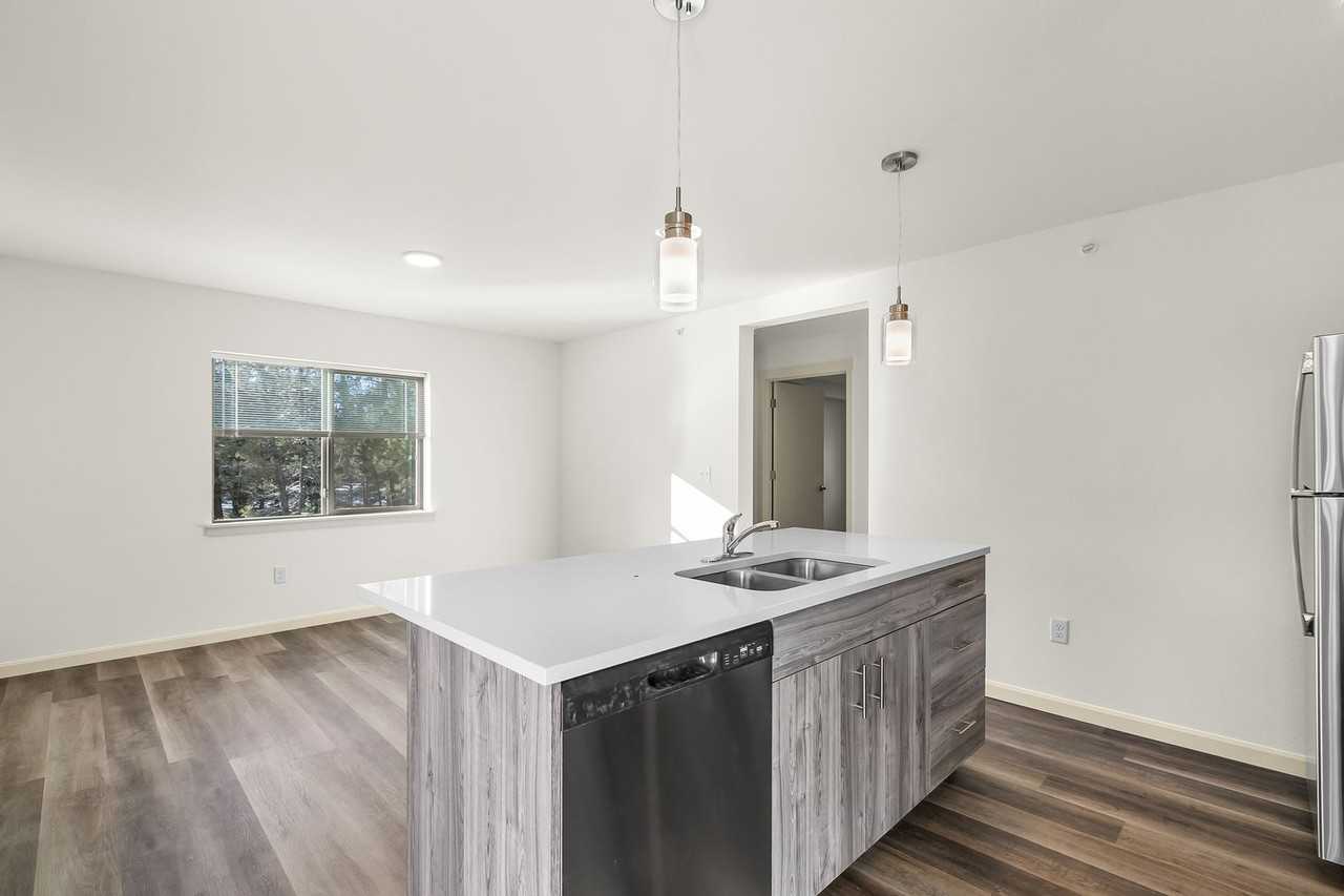 188- Oxbow Flats Building A - Photo 7 of 28