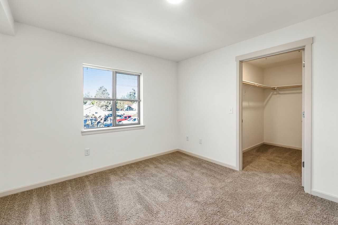 188- Oxbow Flats Building A - Photo 4 of 28