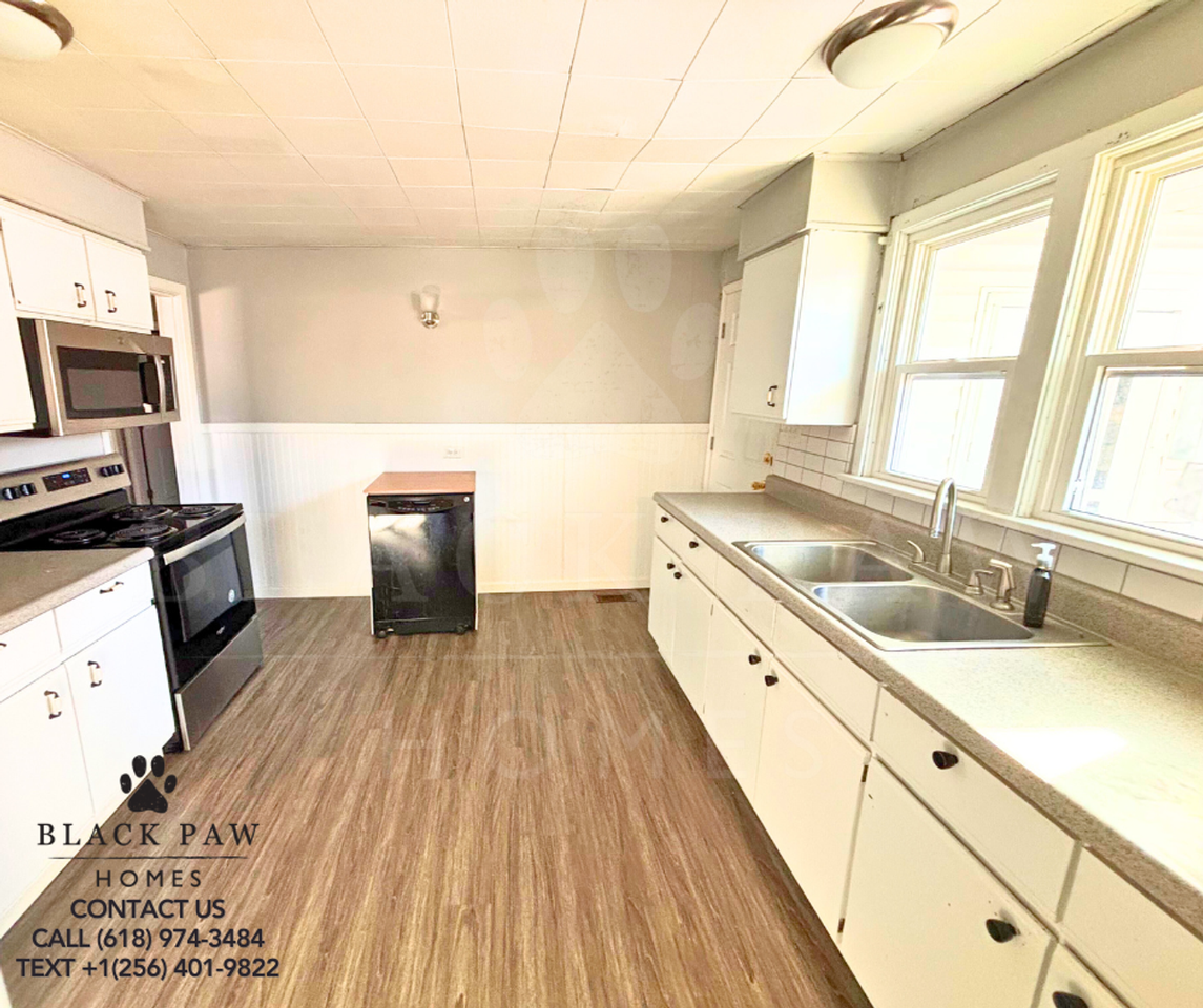 2 Bert Ave - Photo 4 of 8