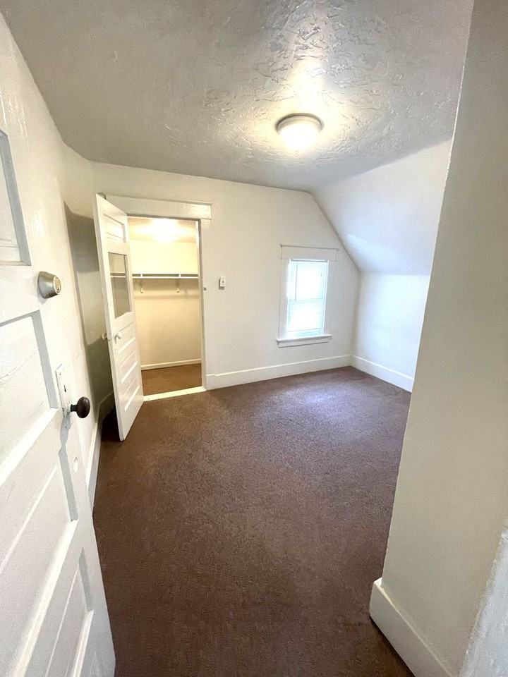 (1532 9th Ave) - Photo 4 of 20