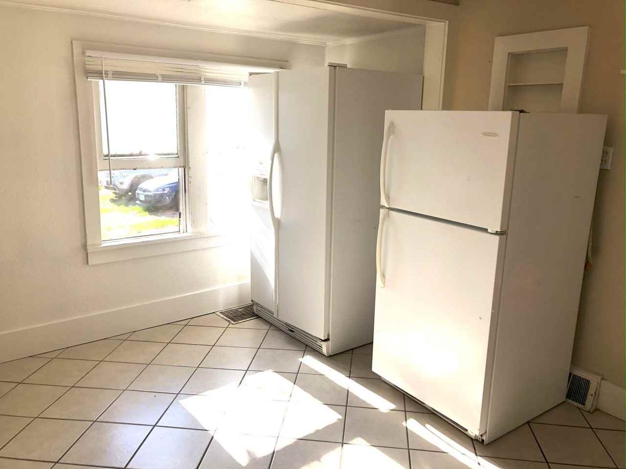 1528 9th Ave - Photo 5 of 8