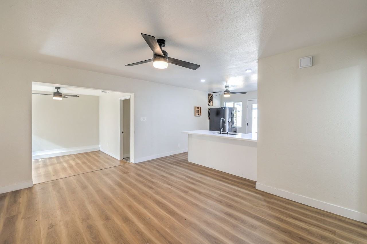 1408 Palm St - Photo 5 of 26