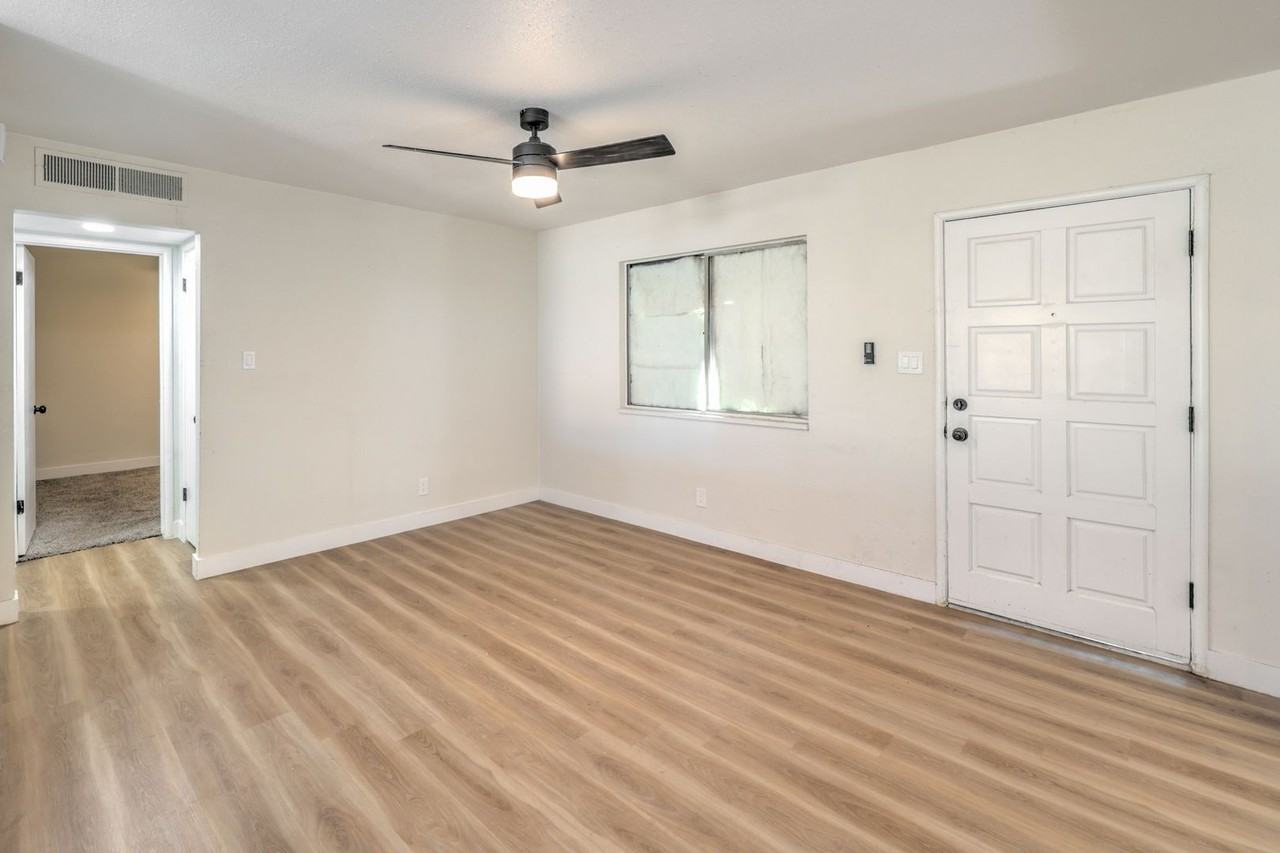 1408 Palm St - Photo 7 of 26