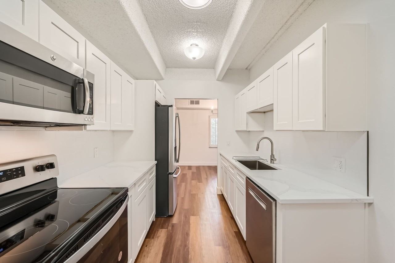 7865 E Mississippi Ave #202 - Photo 4 of 32