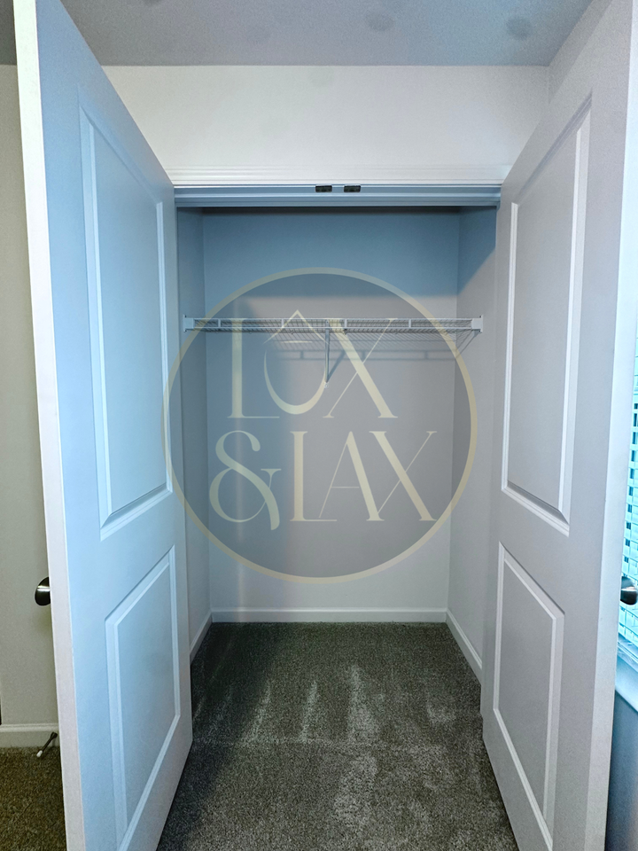 1604 Lasalle Street, Unit D - Photo 4 of 21