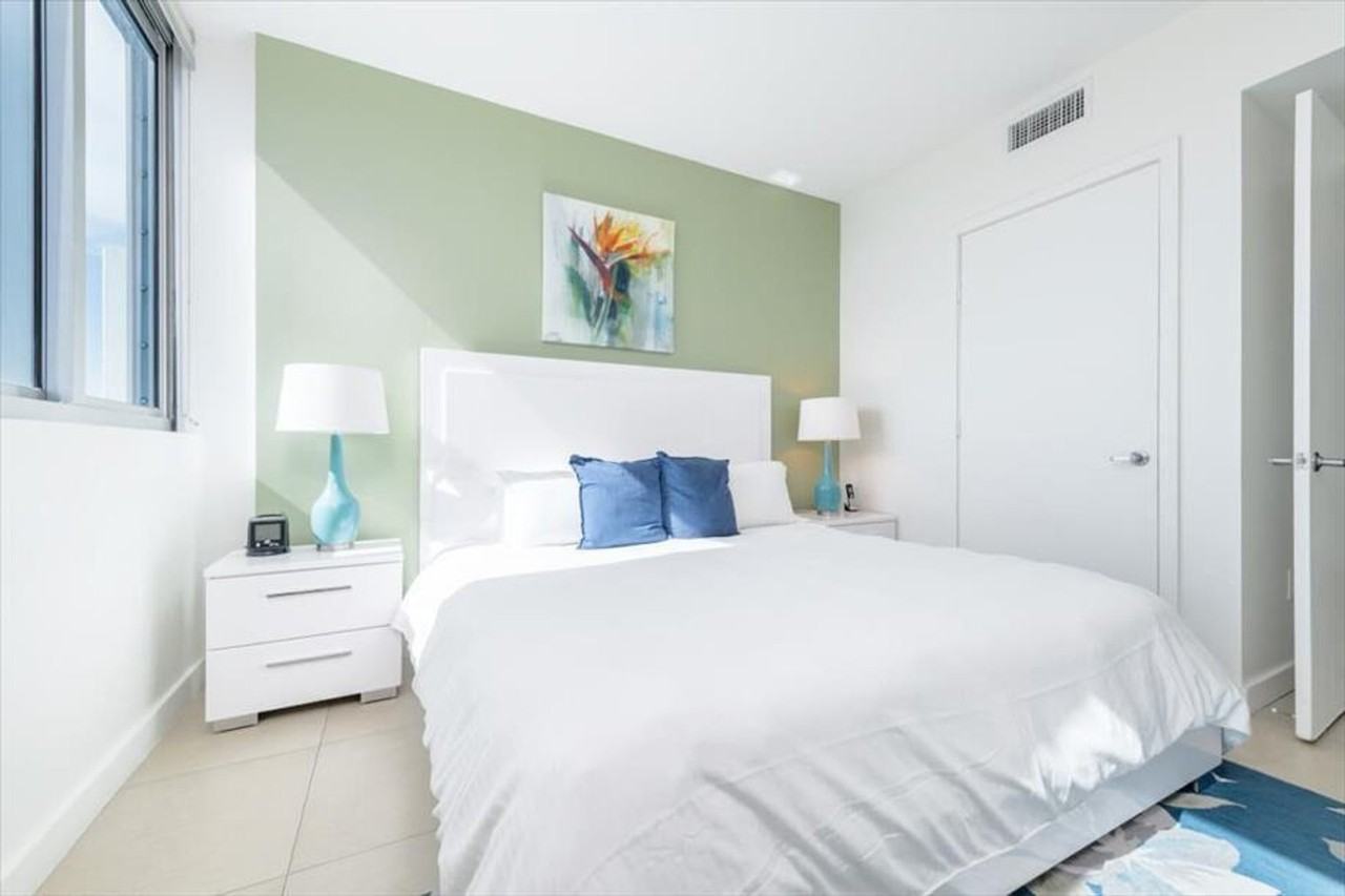 6551 Collins Ave #1039970P - Photo 6 of 18