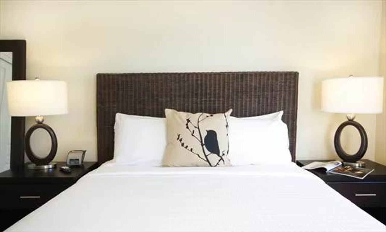 Pyramid Way 3930 - Photo 3 of 22