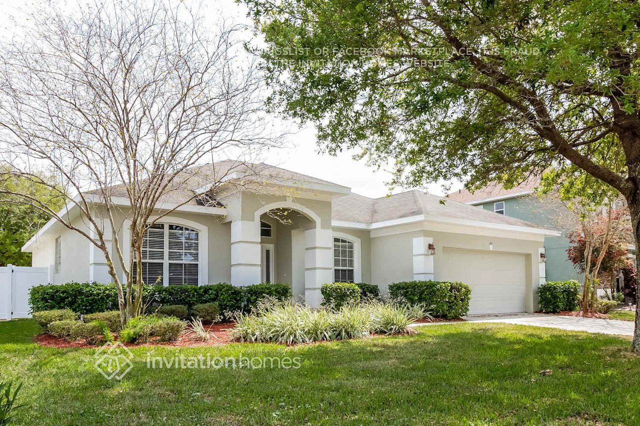 498 Woodford Dr - Photo 2 of 19