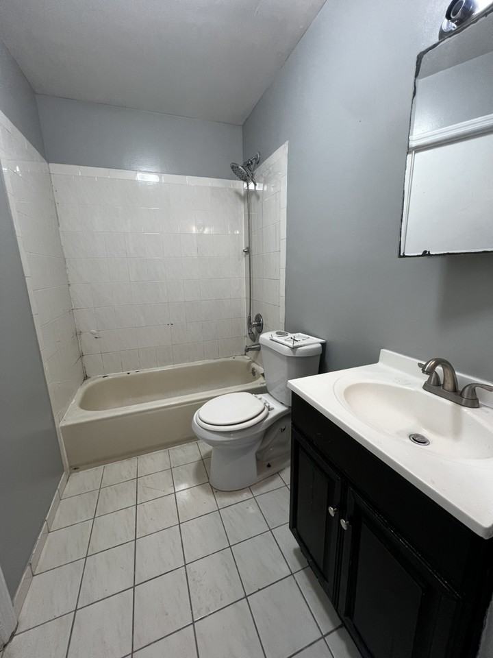 Zerega Ave - Photo 3 of 11