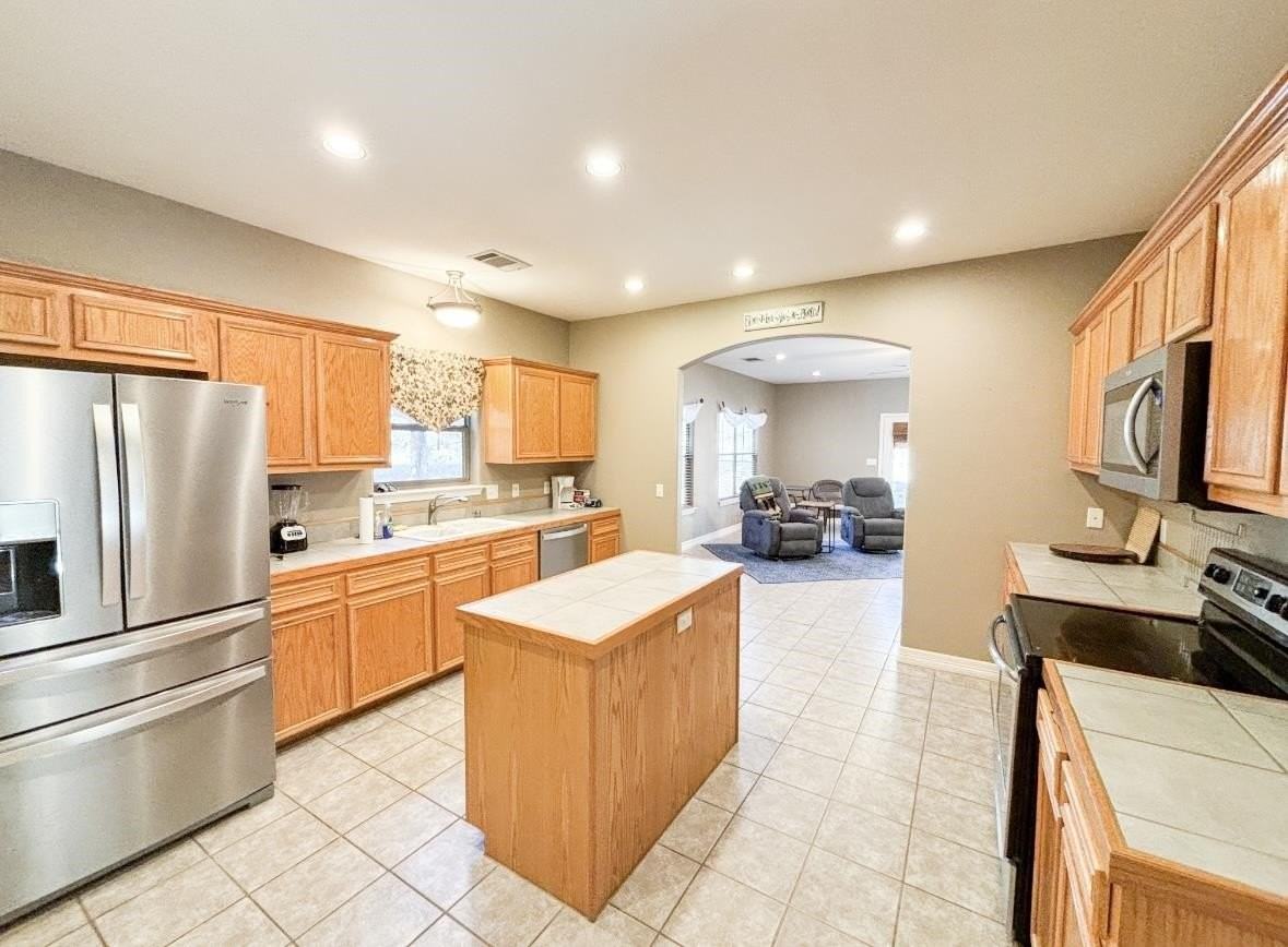 304 Deer Hollow Drive - Photo 7 of 18