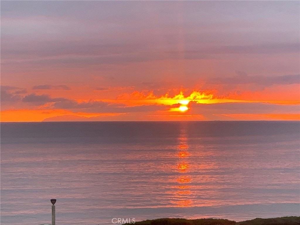 21 Ritz Cove Dr - Photo 3 of 50